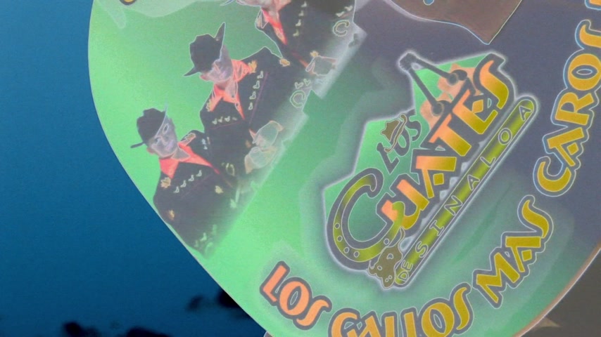 Чёрный и голубой Скриншот 2