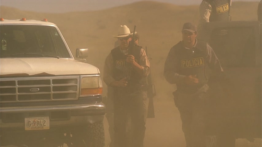 Чёрный и голубой Скриншот 46