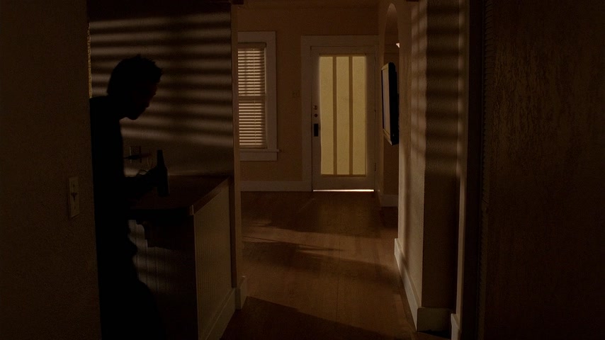 Чёрный и голубой Скриншот 53